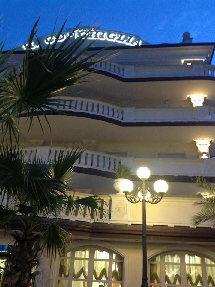 Hotel Conchiglia Червия Екстериор снимка