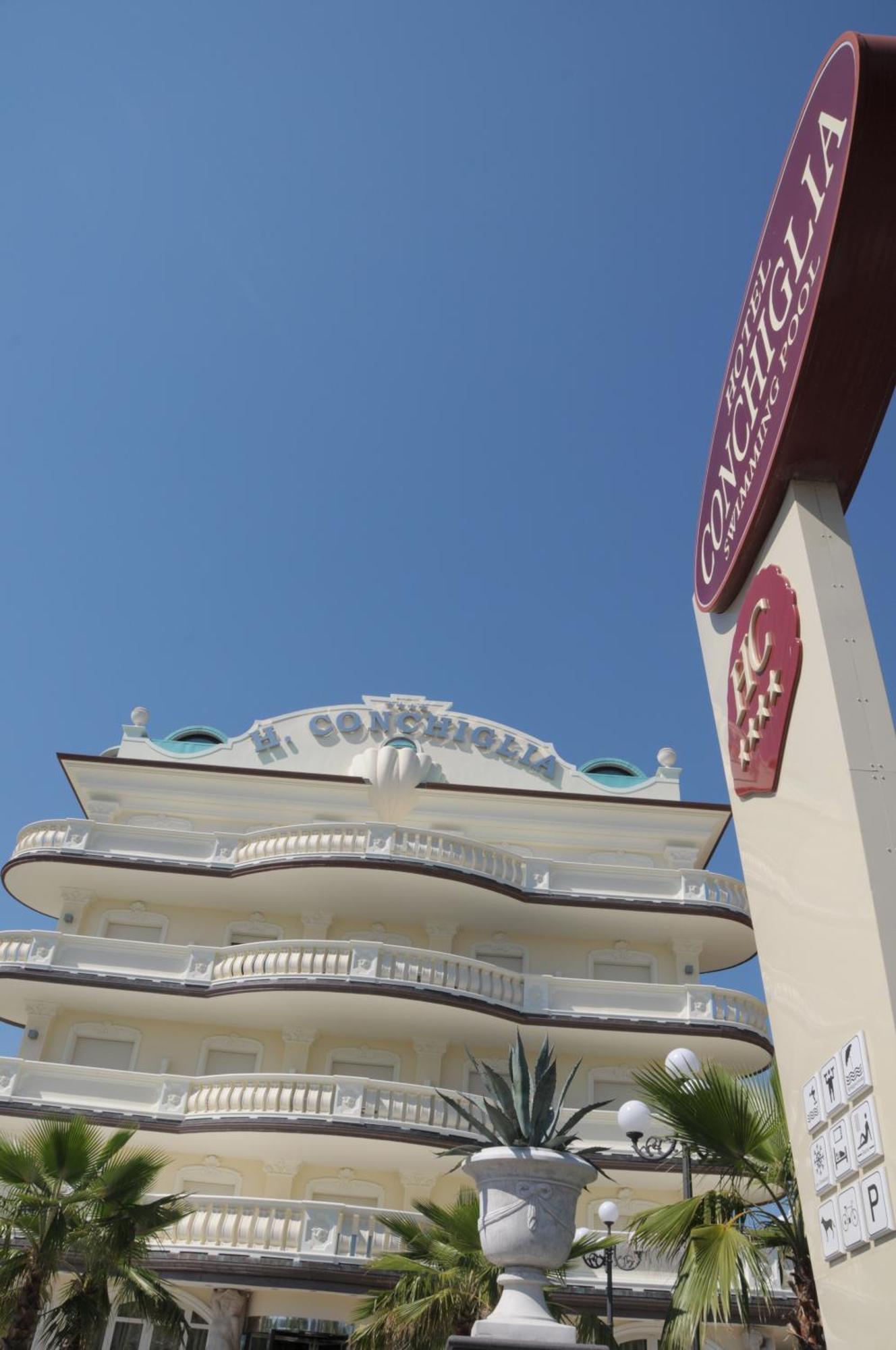 Hotel Conchiglia Червия Екстериор снимка