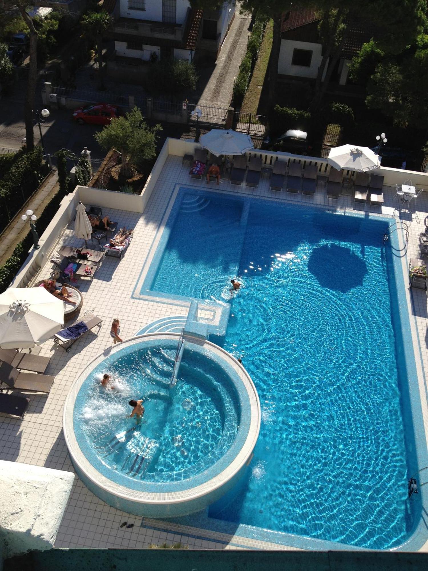 Hotel Conchiglia Червия Екстериор снимка