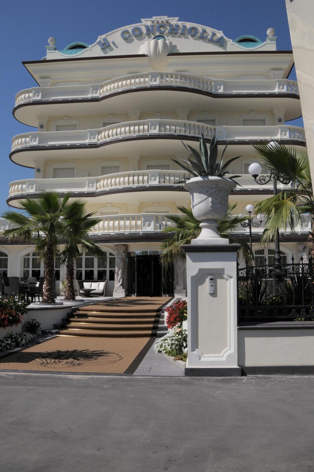 Hotel Conchiglia Червия Екстериор снимка