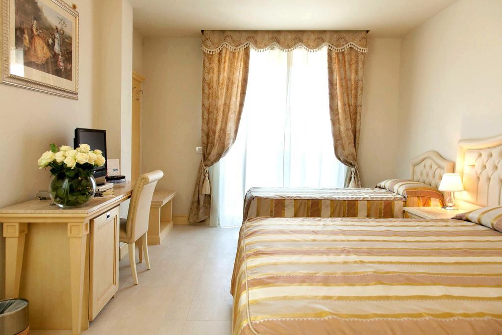 Hotel Conchiglia Червия Стая снимка